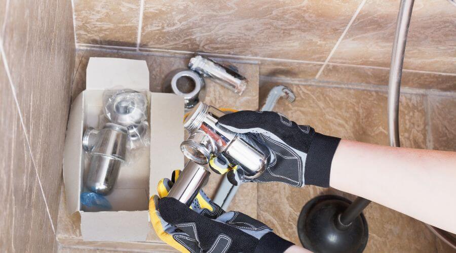 Professional gutter cleaning in Gardner, MA